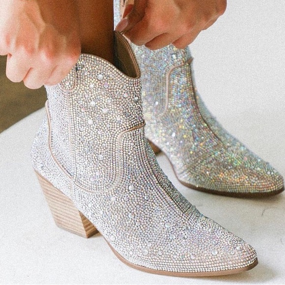 Matisse Harlow Rhinestone Bootie New - Picture 2 of 2